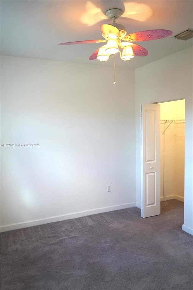 Building Photo - 1450 SE 26th Ter