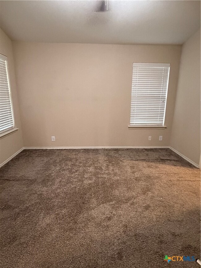 Building Photo - 647 Tom Kemp Dr