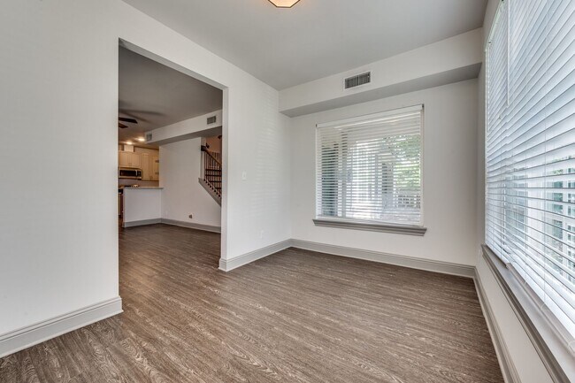 Building Photo - 3912 Rawlins St
