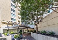 Building Photo - 4601 N Park Ave