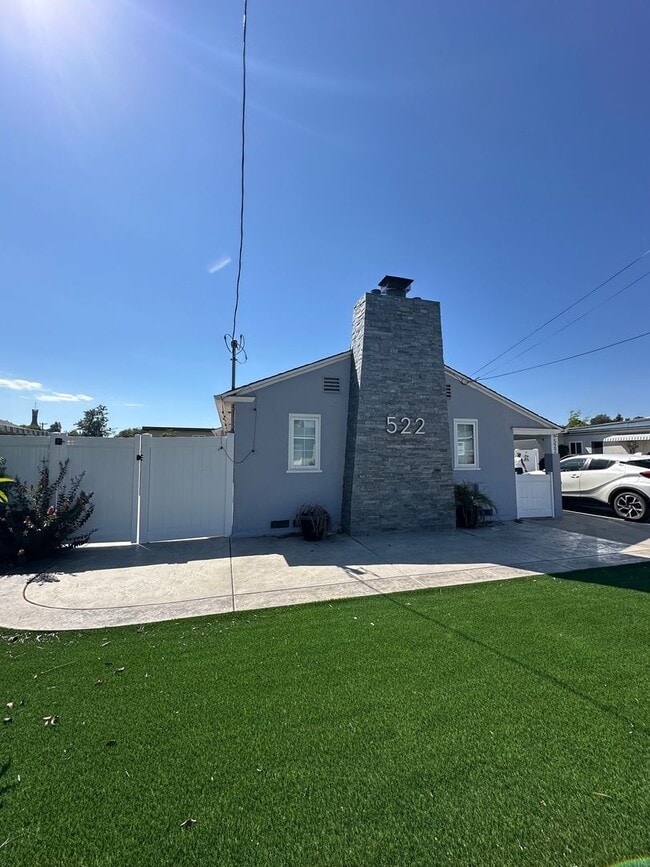 Building Photo - Fletcher Hills/El Cajon 3Br House