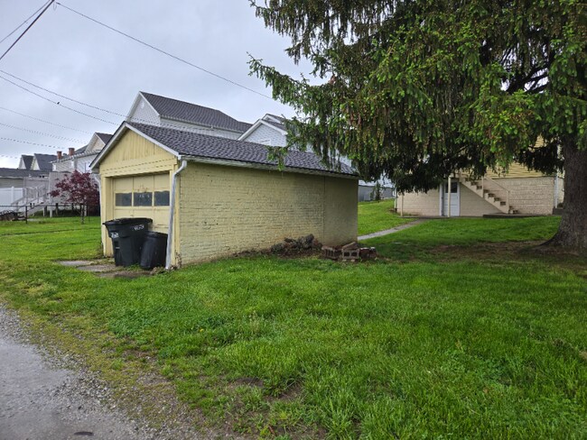 Building Photo - 3800 Olive St