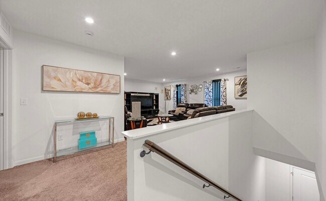 Building Photo - Available NOW - 5 bedroom, 3 full bathroom house - $3,300/month