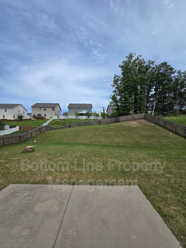 Building Photo - 2030 Sewall Ave SW