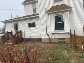 Building Photo - 287 5th St NE
