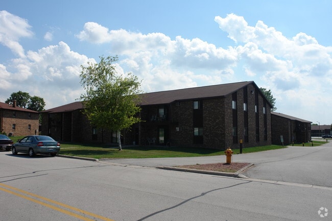 Building Photo - 1097-1101 Anderson Dr