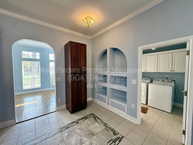 Building Photo - 11304 Landing Estates Dr