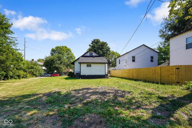 Building Photo - 218 S Walcott St