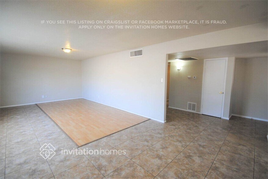 Building Photo - 5625 W Pierson St