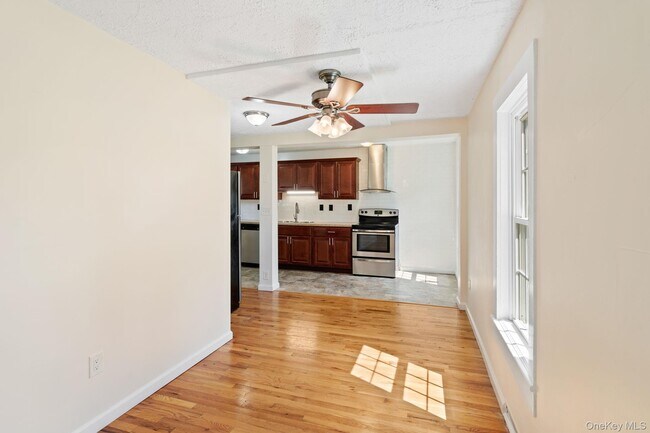 Building Photo - 1 2nd St