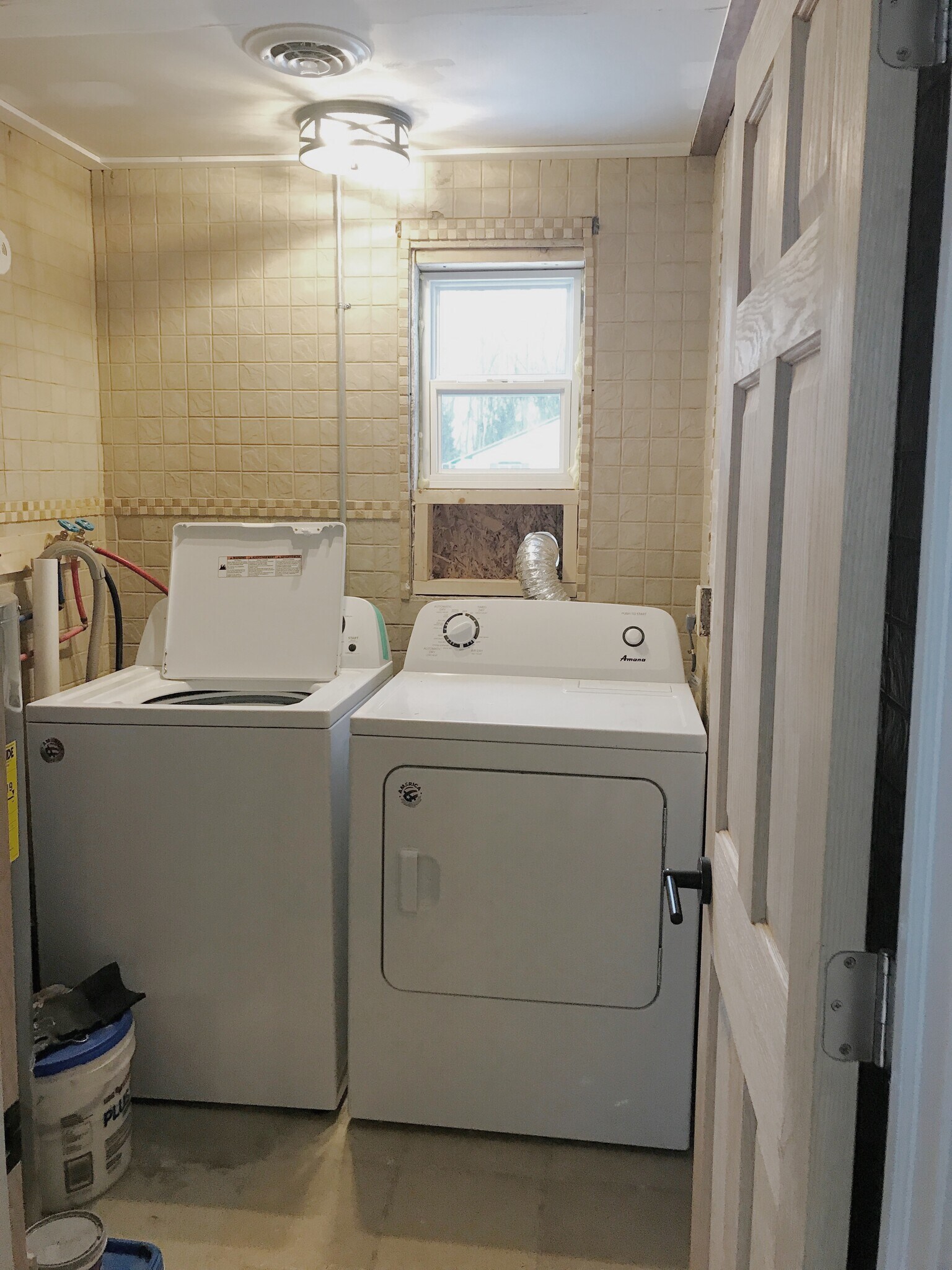 Building Photo - 721 S Kolbiaz Dr