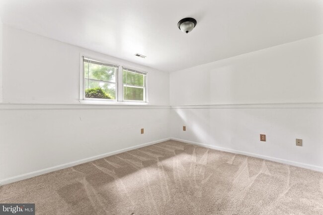 Building Photo - 12820 Lake Wilderness Ln
