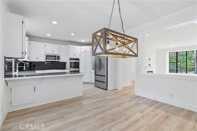 Building Photo - 15 Florentine