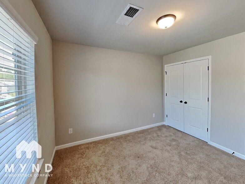 Building Photo - 120 Skipjack Ct