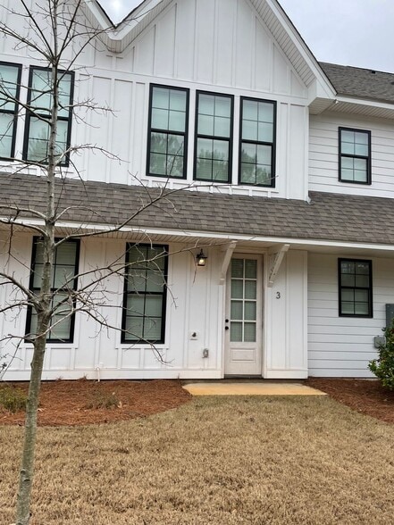 Building Photo - Twin Forks Townhomes