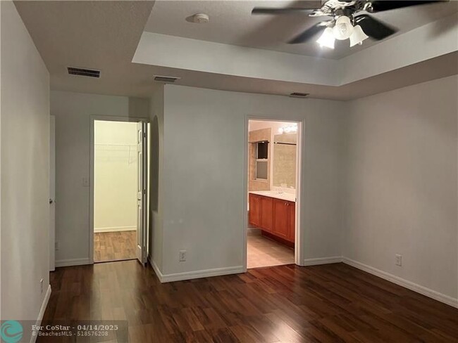Building Photo - 3542 SW Margela St