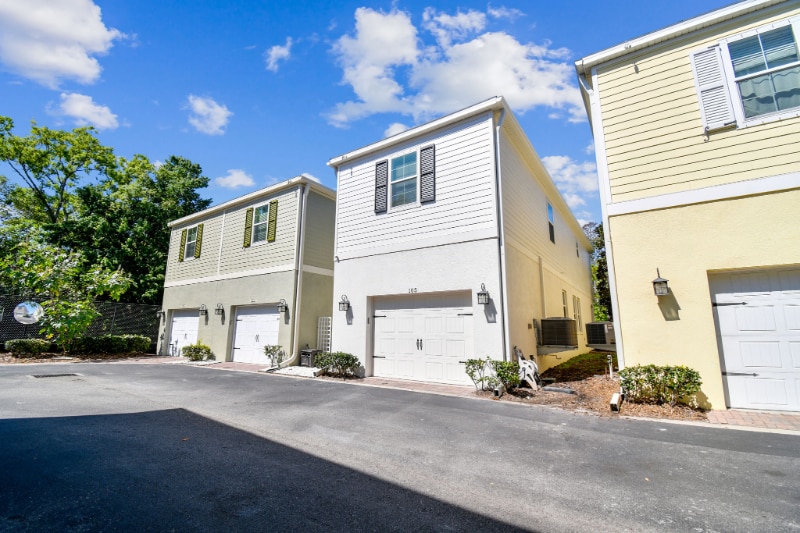 Building Photo - 105 Cutlass Way