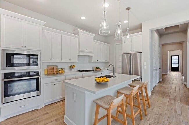 Building Photo - 11439 Bush Clover Dr