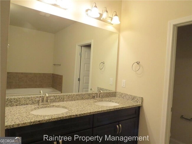 Building Photo - 309 Mannes Ln
