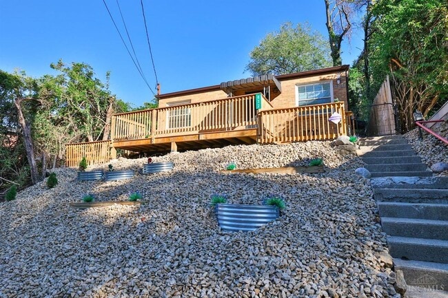 Primary Photo - Two Bedroom Home for UC Students for This Year and Next!