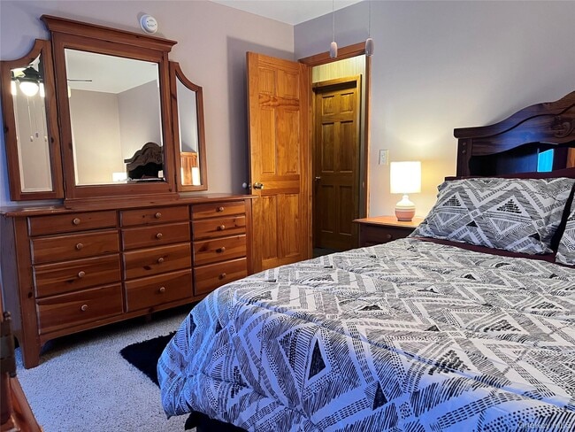 Building Photo - 13 Herlings Rd