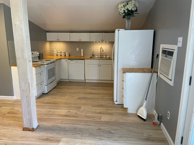 Building Photo - 1818 Arden Ln