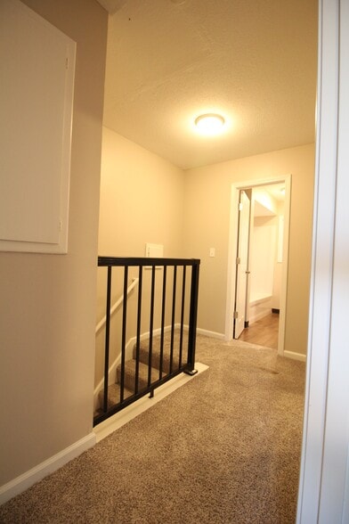 Building Photo - 4926 Madison Ave