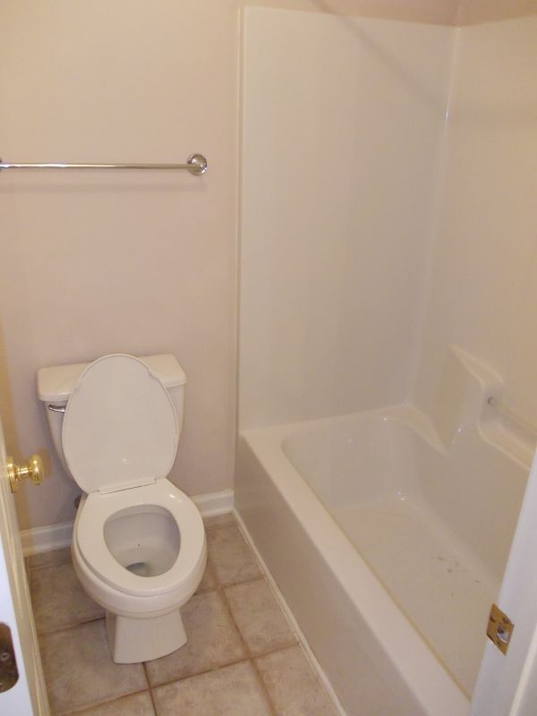 Building Photo - Beautiful Highland Creek Ranch home with 4...