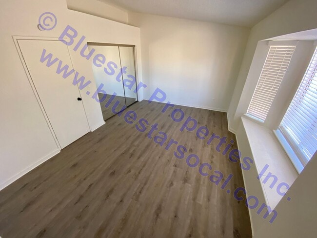 Building Photo - A MUST SEE!!! 3 Bedroom at Great Price!