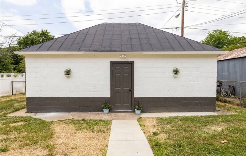 Building Photo - 2802 Edgewood Ave