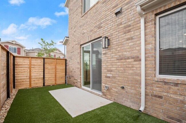 Building Photo - 17413 Homestead Haven Dr