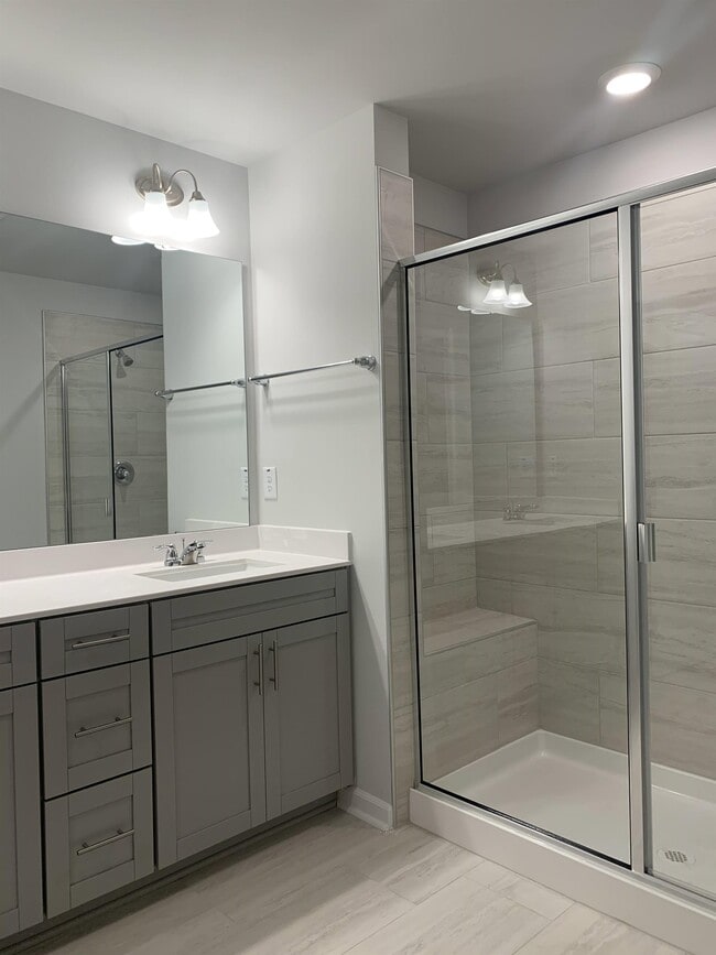 Building Photo - 1003 Gemma Dr