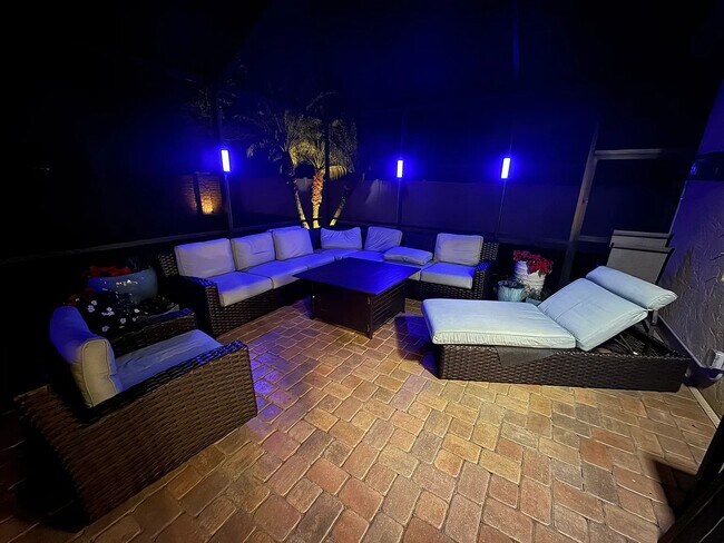 Building Photo - 7215 35th Ln E