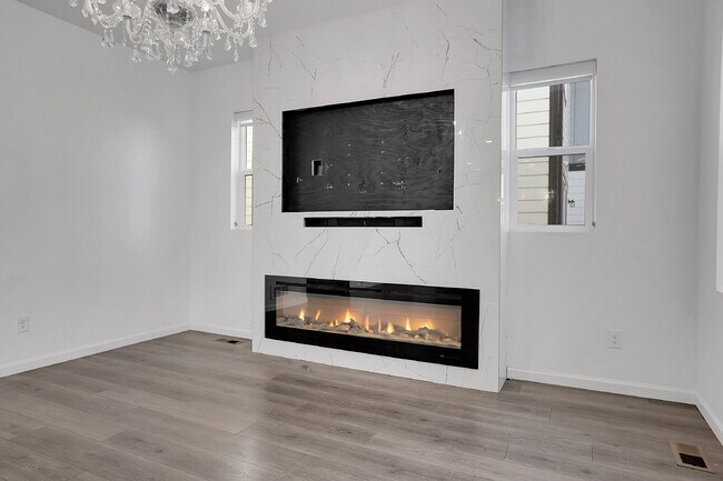 Building Photo - $3,050.00, 4-bed, 3.5-bath, located in Aurora with beautiful finishes.