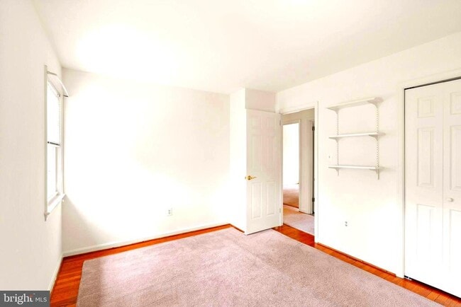 Building Photo - 7109 Davis Ct