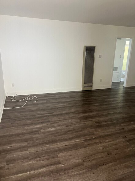 Building Photo - 3845 Motor Ave
