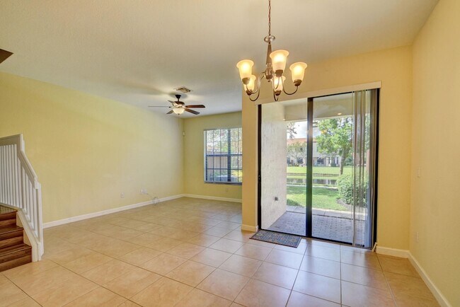 Building Photo - 10385 Wellington Parc Dr