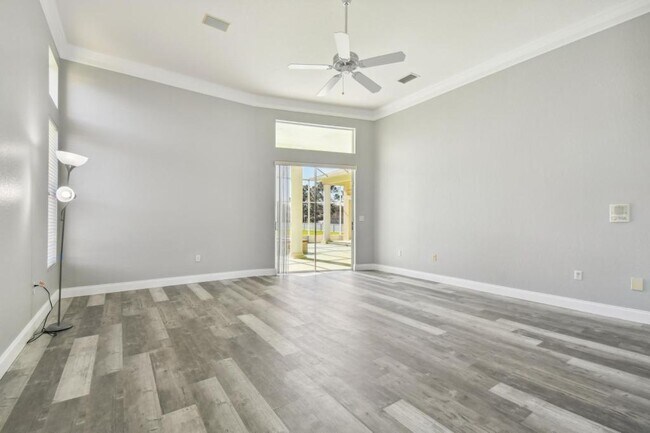 Building Photo - 6644 Country Club Rd