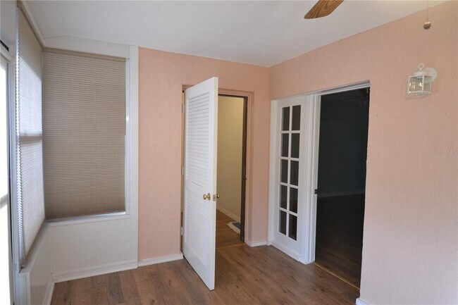 Building Photo - 40 Gretchen Ct