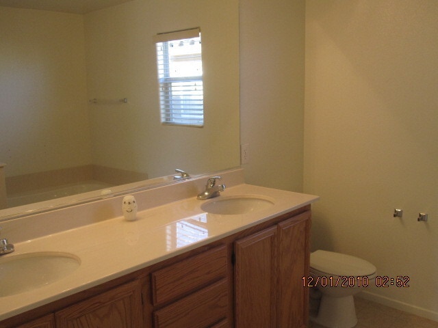 Building Photo - Garland Grove a very Nice Home in the South West!!!