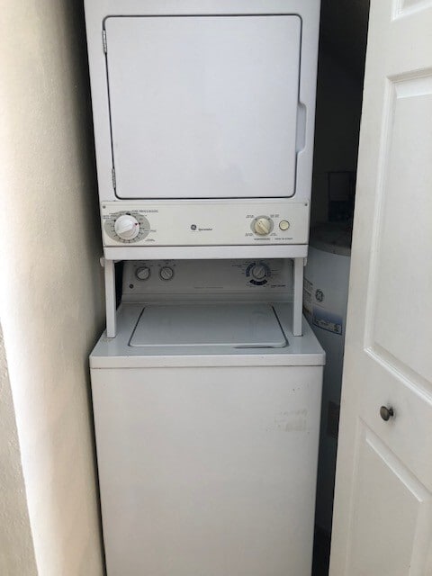 Building Photo - 3 bedroom condo by UNT