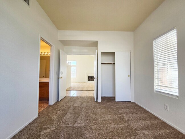 Building Photo - 1724 Leaning Pine Way