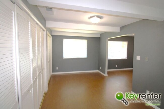 Building Photo - 419 Chaparral Way