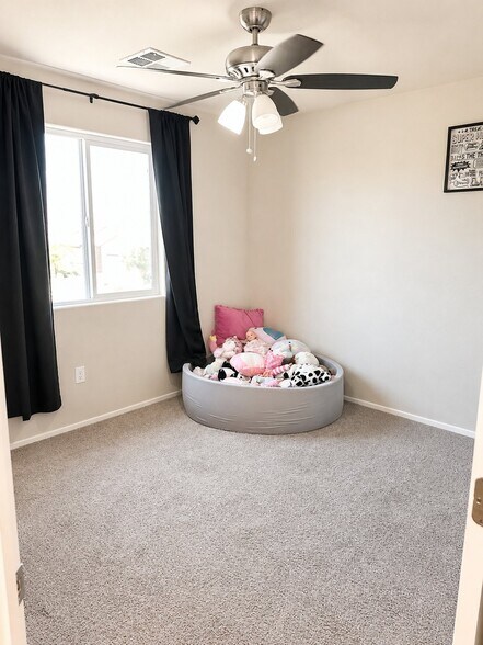 Building Photo - 3744 Ramura Ave