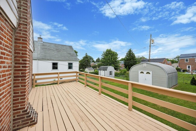 Building Photo - Charming 3-Bedroom Home in Marple Newtown ...
