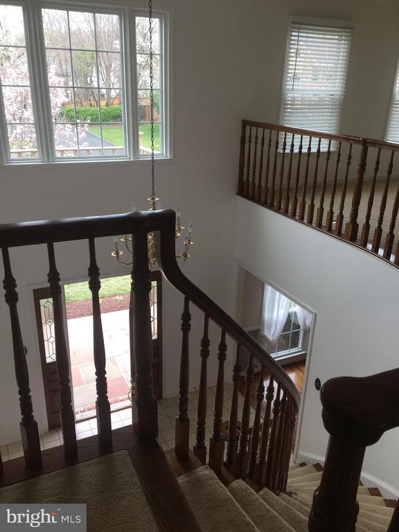 Building Photo - 5430 Ashleigh Rd