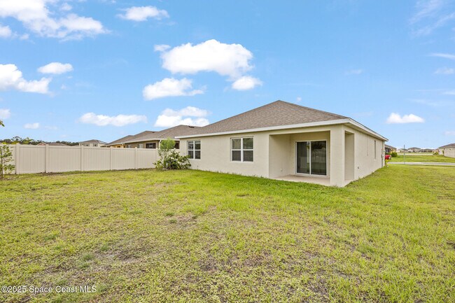 Building Photo - 1305 Valley View Ave