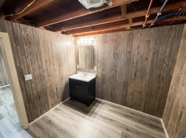 Building Photo - 202 Wildwood Ave