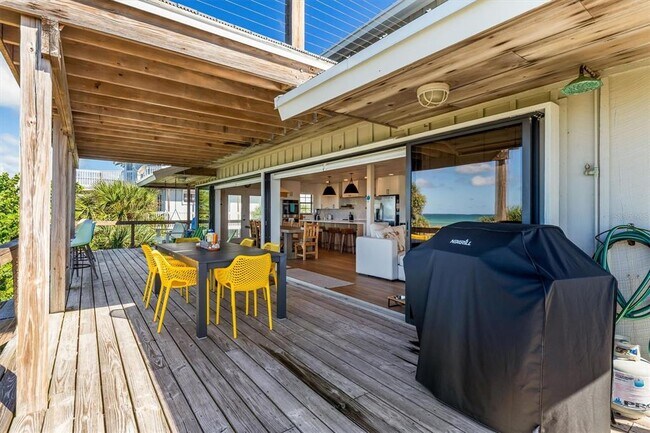 Building Photo - 9498 Alborado Rd