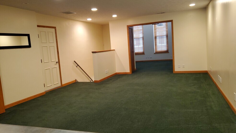Living/Dining looking to front - 808 Main St